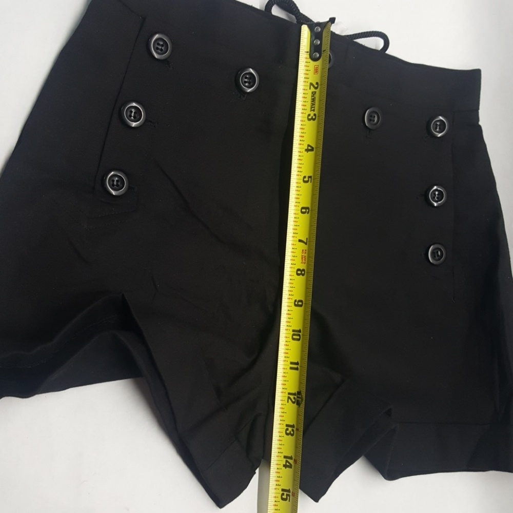 Cache High Waisted Nautical Style Shorts. - Picture 7 of 8
